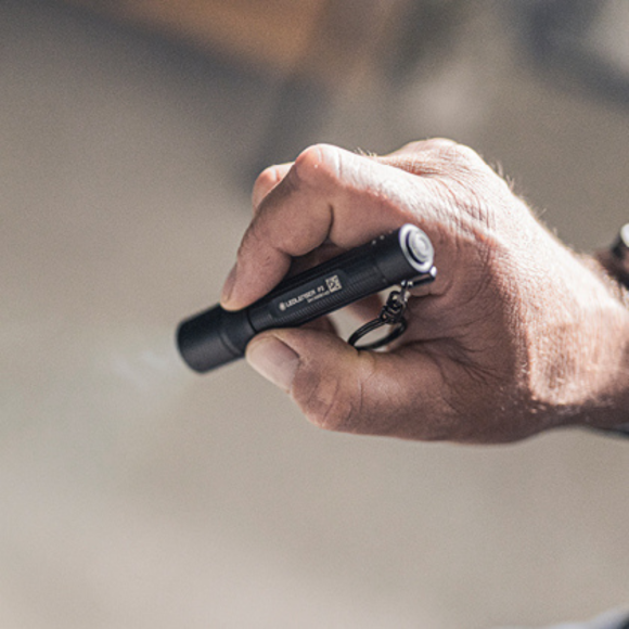 P3 ručna svijetiljka