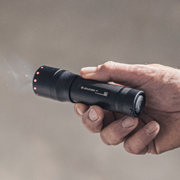 P7 ručna svjetiljka