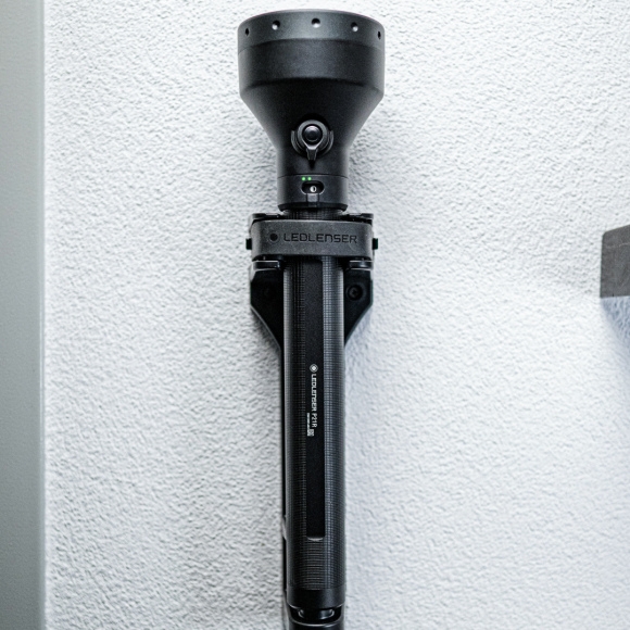 P21R ručna svjetiljka