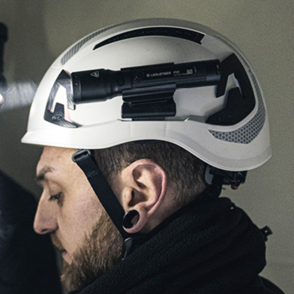 P5R ručna svjetiljka