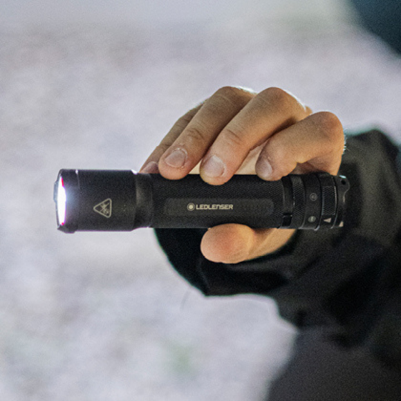 Ledlenser TAC7R taktička ručna svjetiljka